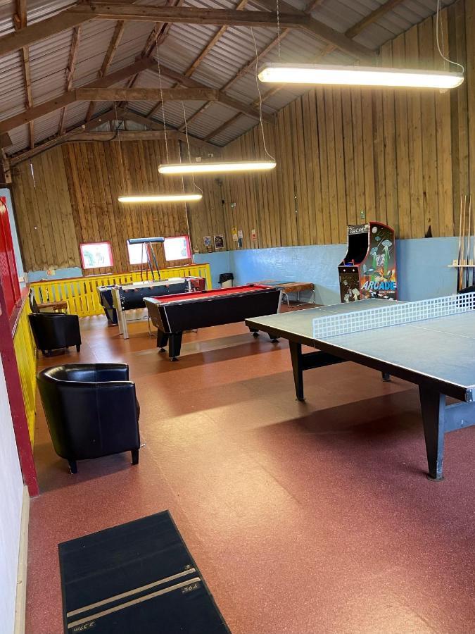 Our Goldfinch 1- Sleeps 2 Persons- Private Hot Tub-Pet Friendly-Tranquil Holiday Away From It All Yet Not Far From St Austell- The Holiday Home Has One Bedroom, Living And Dining Area, Equipped Kitchen-Decking-Outdoor Furniture-Fishing Lakes And More Grampound Екстериор снимка